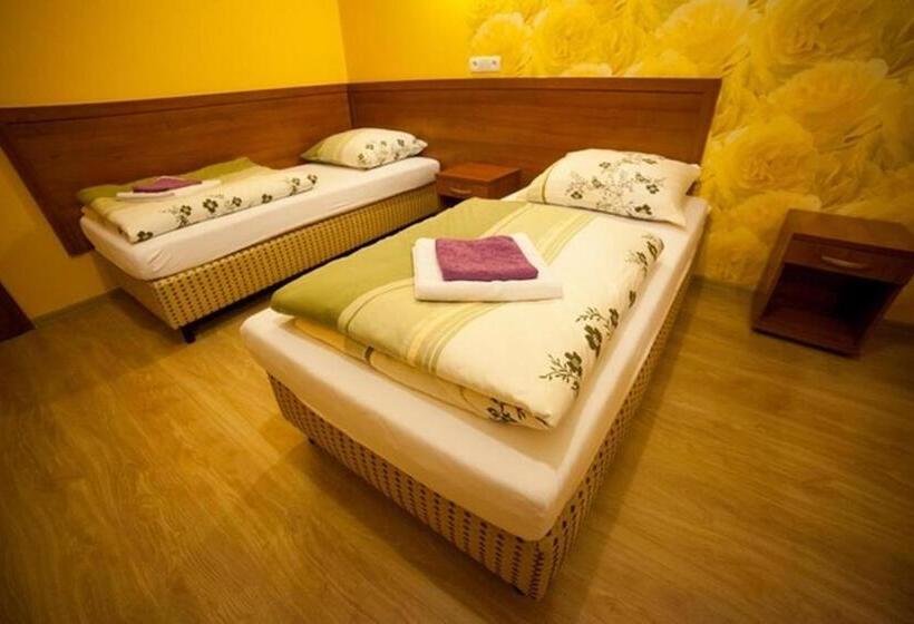 בית מלון כפרי Heaven