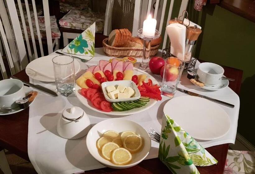 ホテル Ik & Restauracja Złota Kaczka