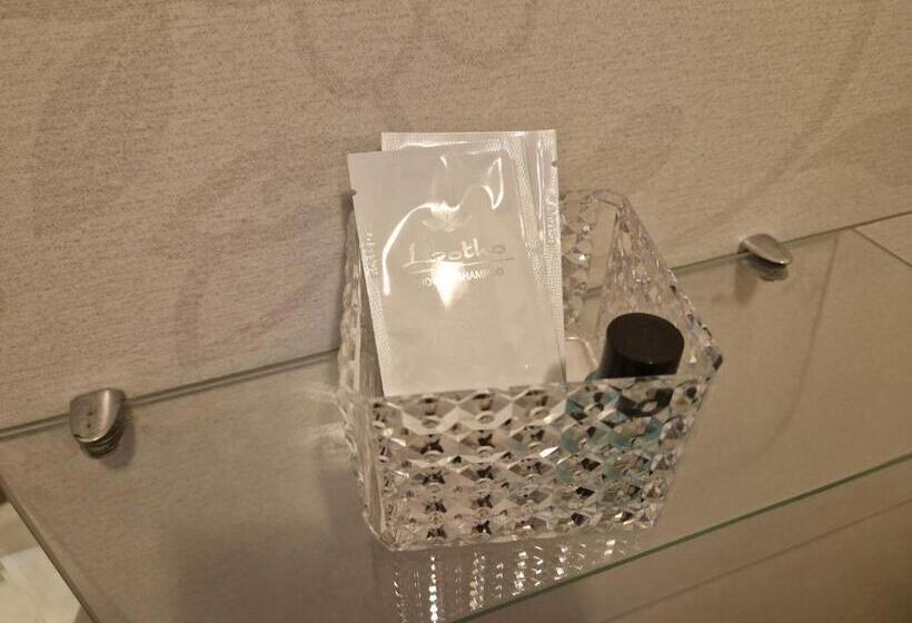 فندق Korona Palace