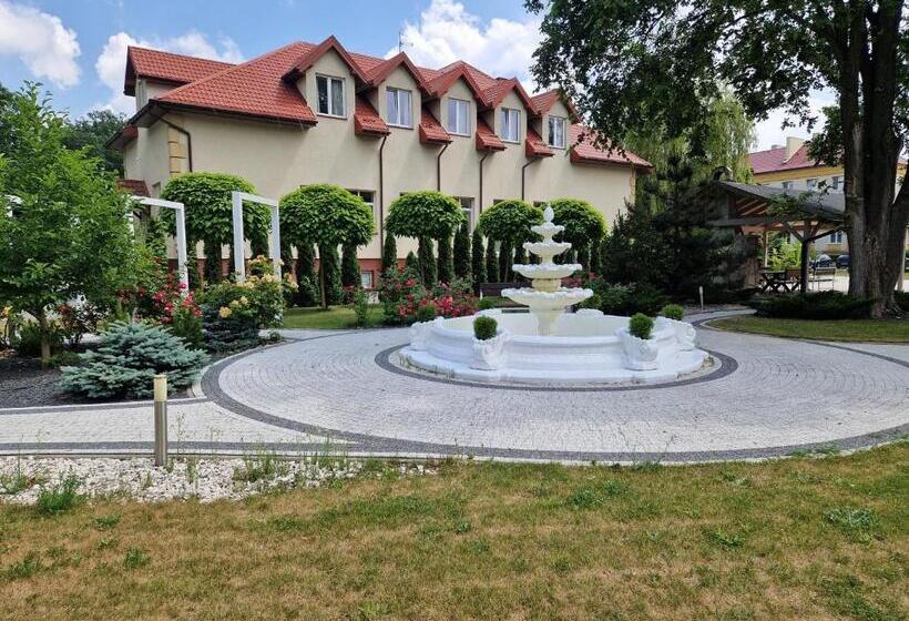 ホテル Korona Palace