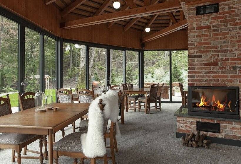 Отель Leśny Dwór