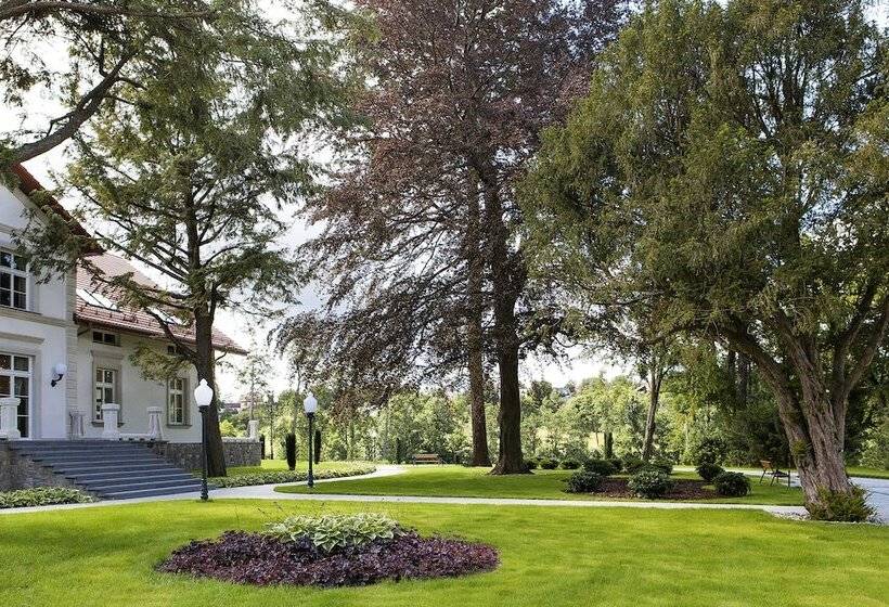 Отель Leśny Dwór