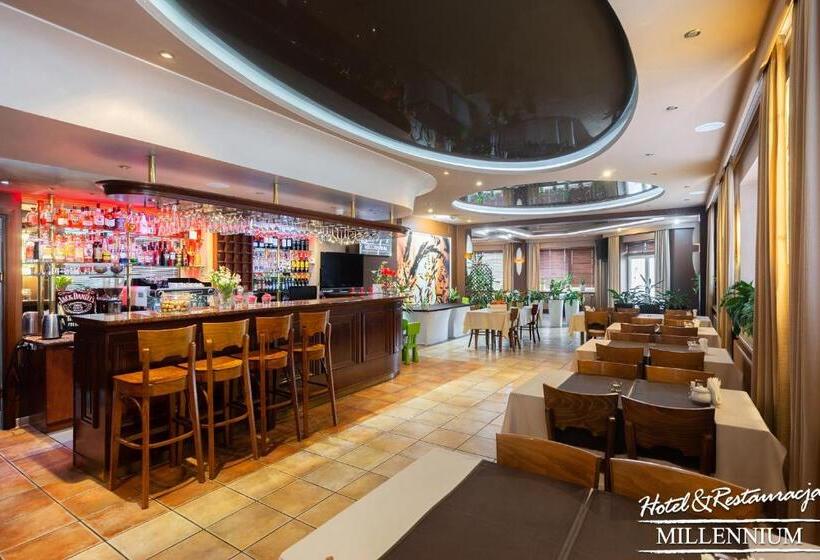 فندق Millennium