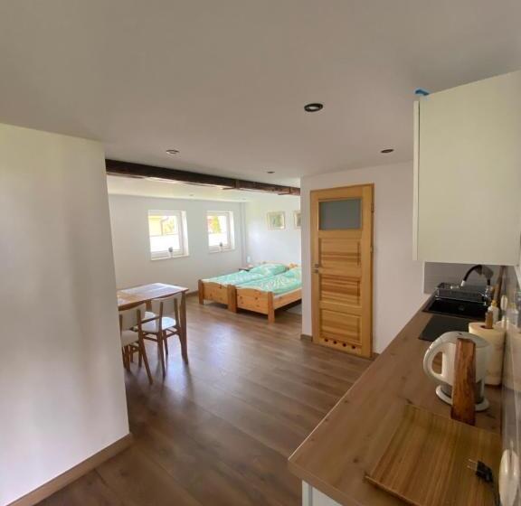 בית מלון כפרי Nad Doliną Krutyni