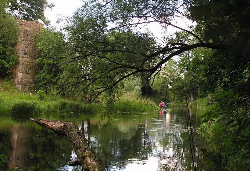 בית מלון כפרי Nad Doliną Krutyni