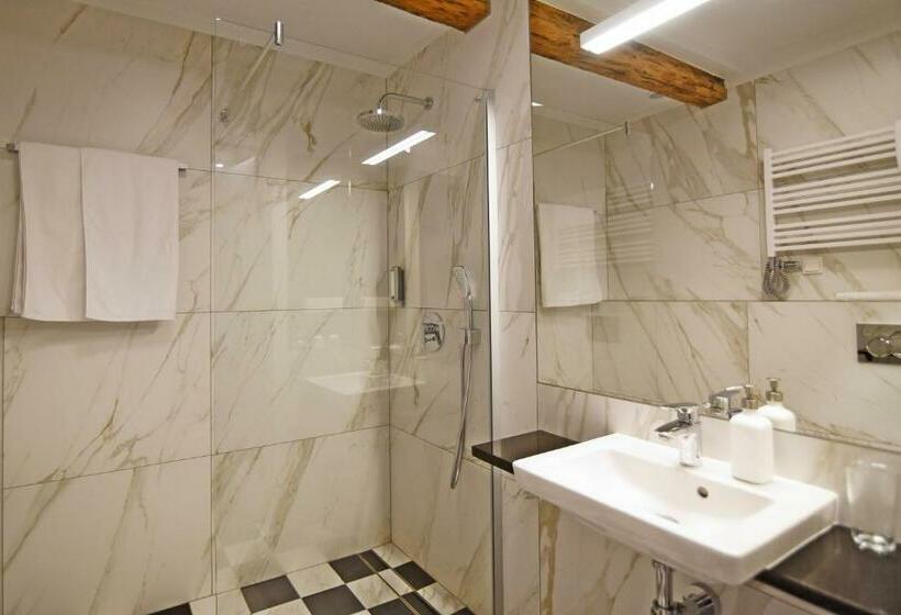 فندق Pałac Pakosław