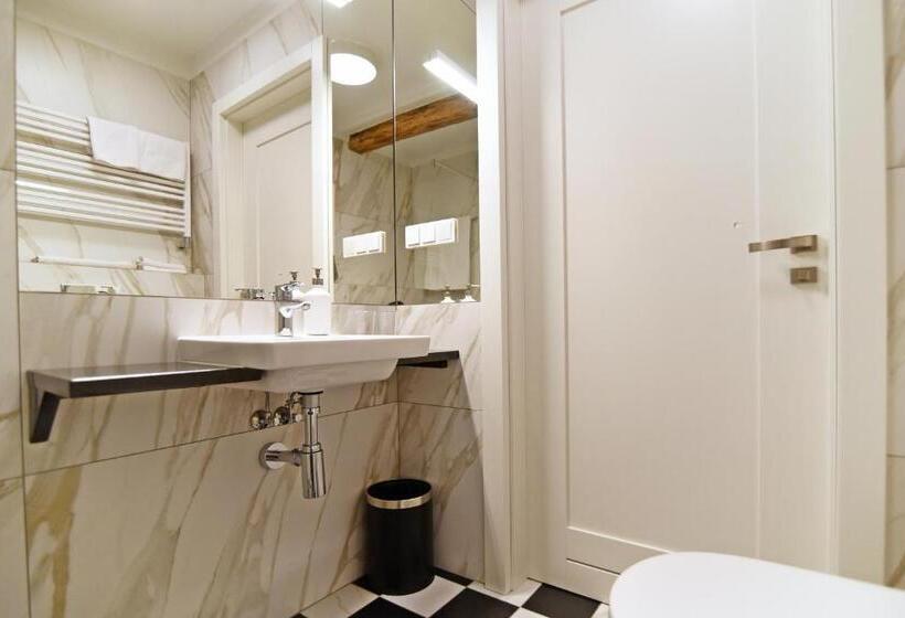 فندق Pałac Pakosław