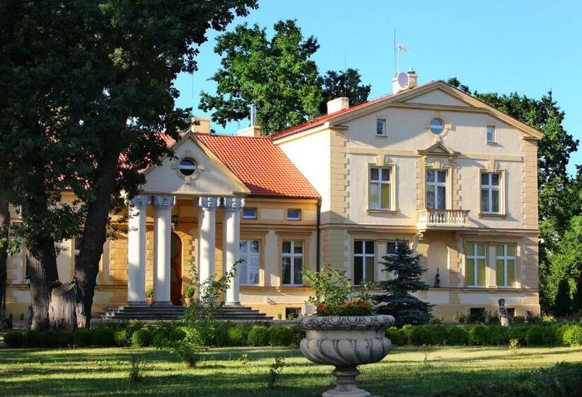 ホテル Pałac Piorunów & Spa