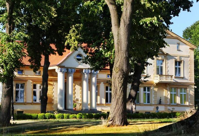בית מלון כפרי Pałac Piorunów & Spa