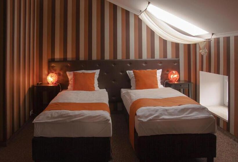 בית מלון כפרי Pałac Piorunów & Spa