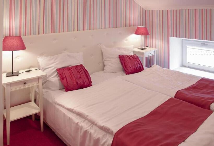 בית מלון כפרי Pałac Piorunów & Spa