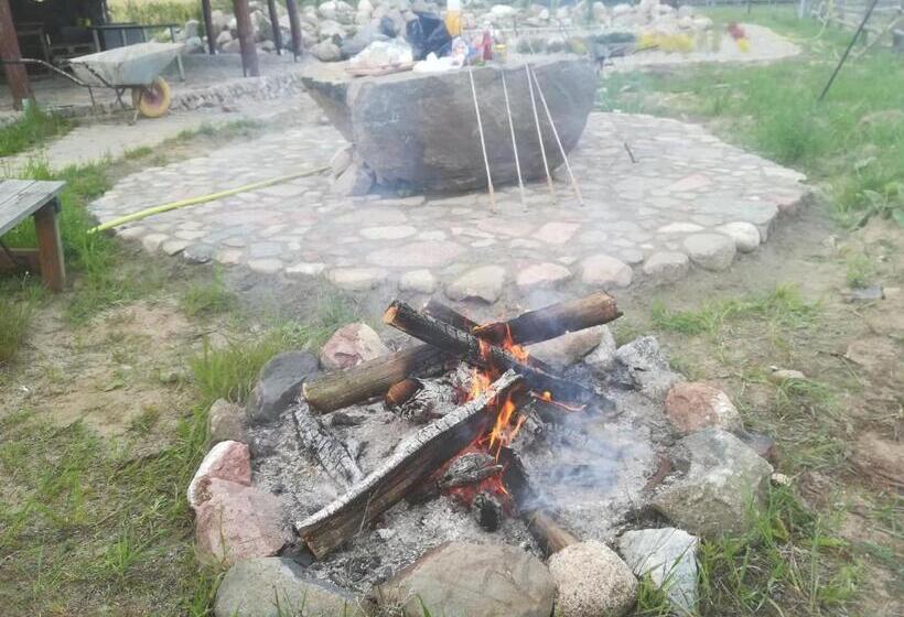 Отель Pensjonat Przy Stajni