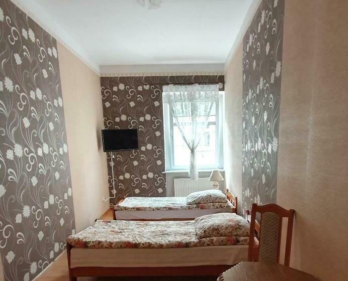 ホテル Pokoje Do Wynajęcia Piastowska