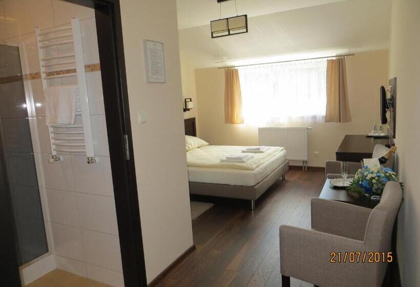 ホテル Pod Chełmem