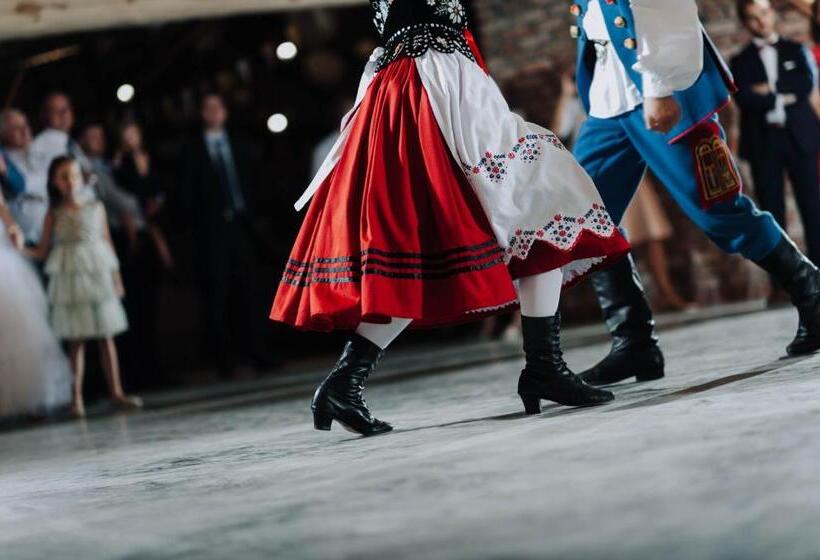 酒店 Ranczo W Dolinie