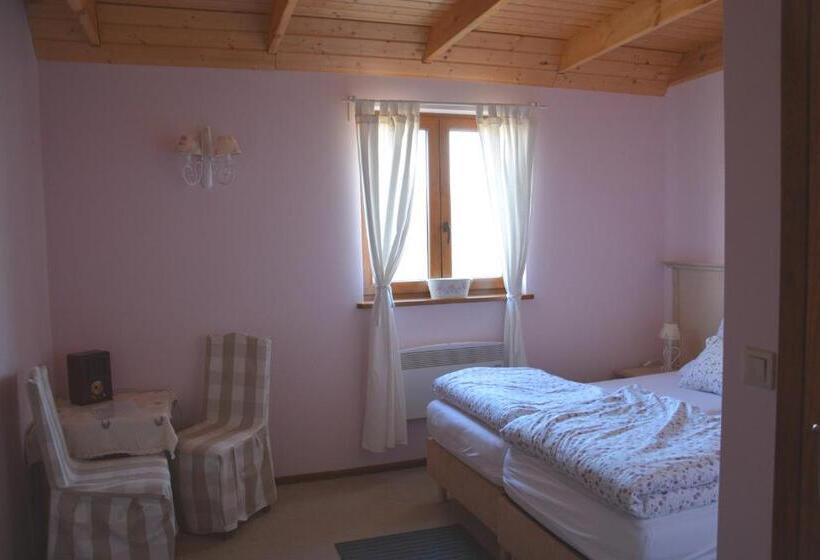 酒店 Ranczo W Dolinie