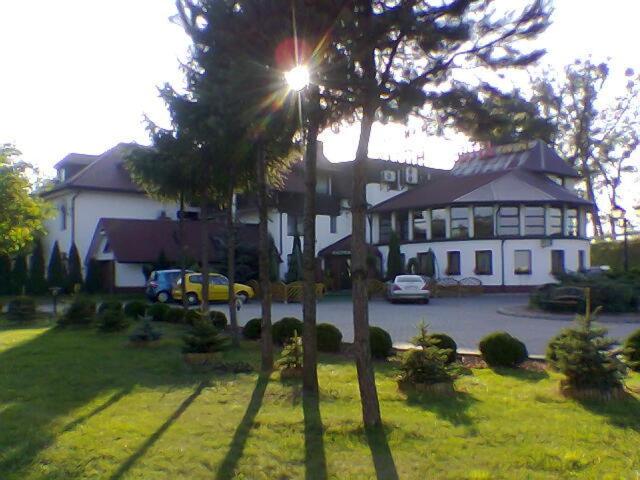 בית מלון כפרי Restauracja Tawerna Gliwice