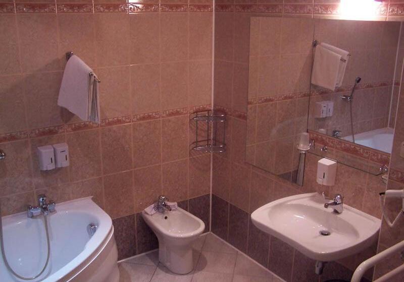 בית מלון כפרי Restauracja Tawerna Gliwice