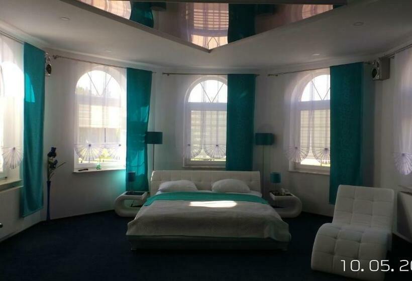 فندق Restauracja Venus