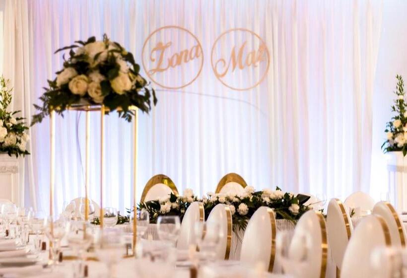 酒店 Restauracja Venus