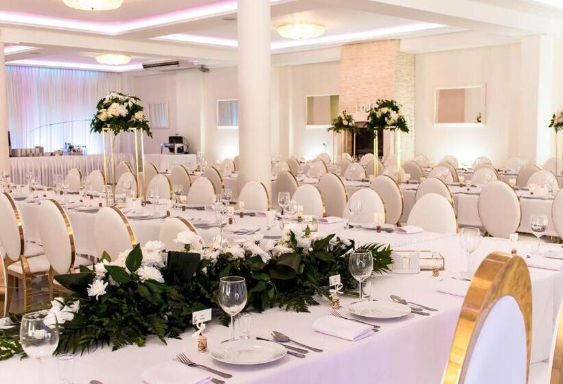 酒店 Restauracja Venus