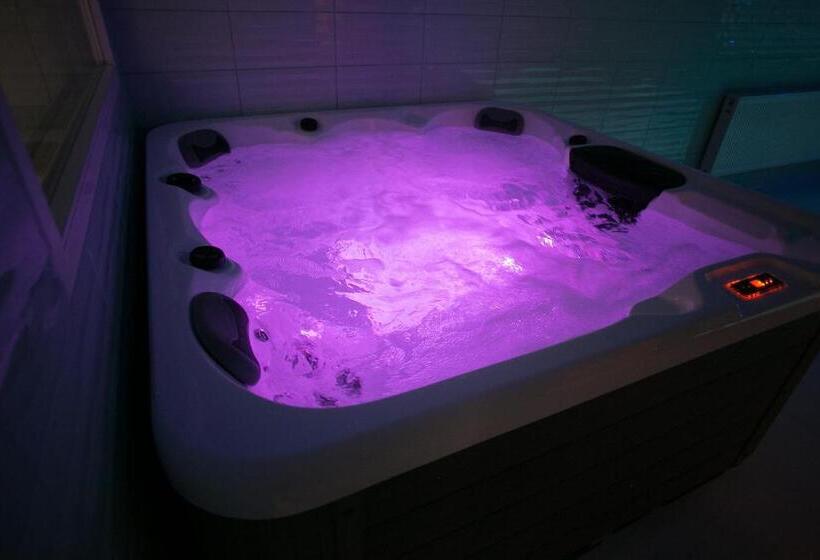 هتل Rezydencja Mazury Spa & Lake