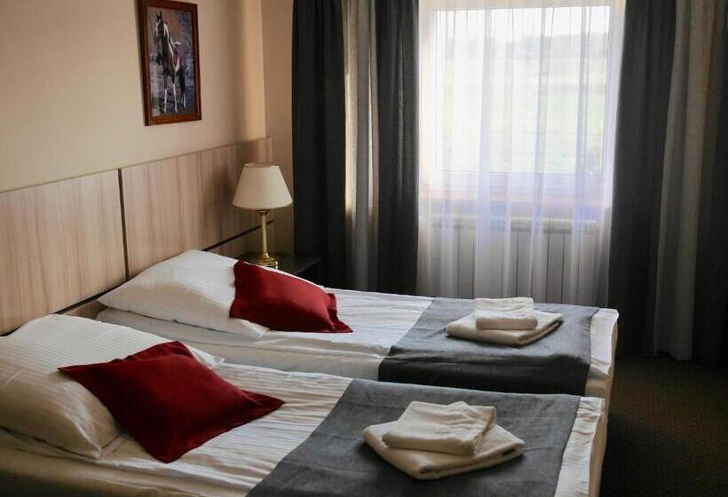 ホテル Stajnia Wolica