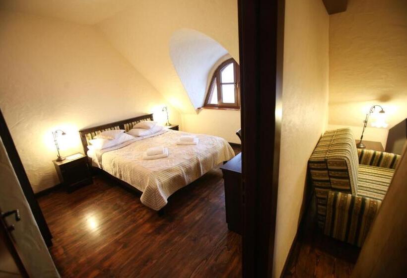 ホテル Stanica Kresowa Chreptiów