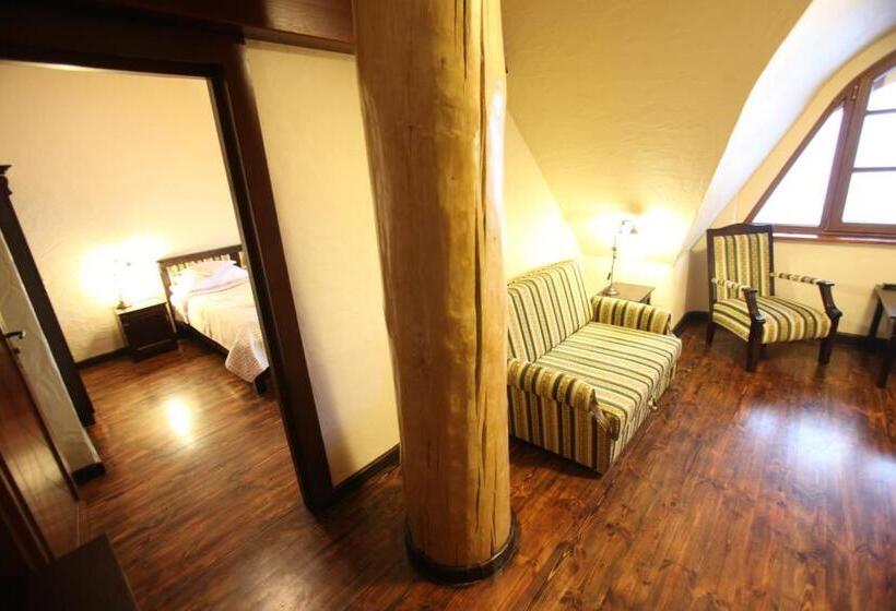 ホテル Stanica Kresowa Chreptiów