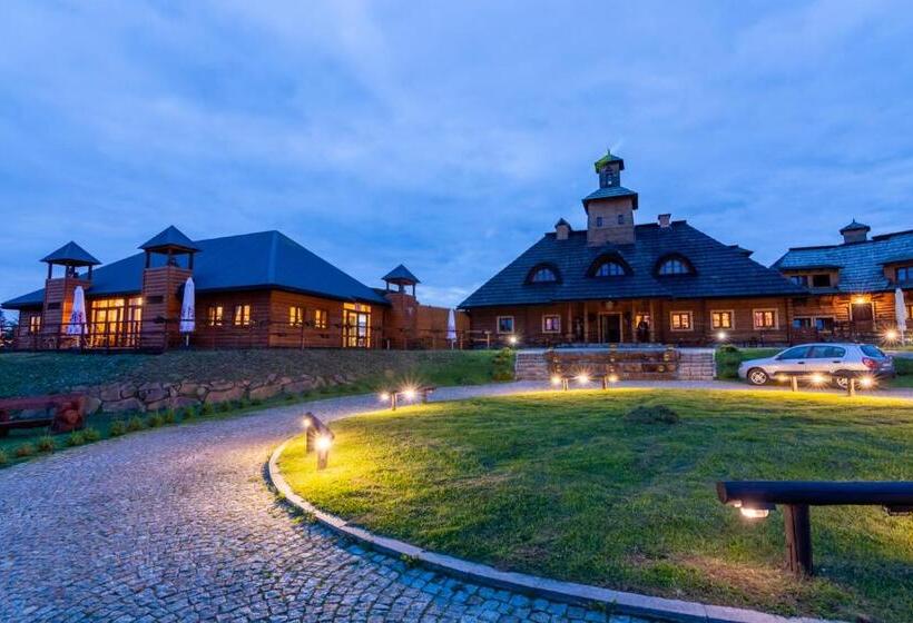 ホテル Stanica Kresowa Chreptiów