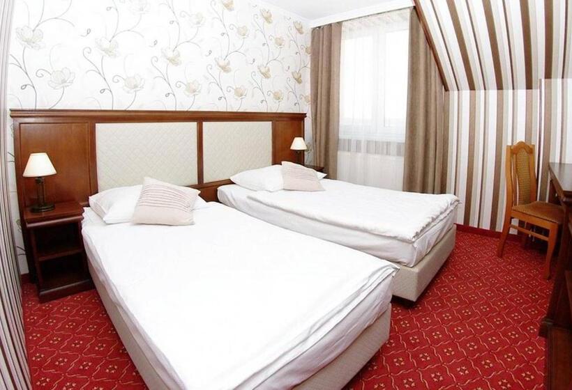 בית מלון כפרי Zajazd Polonez