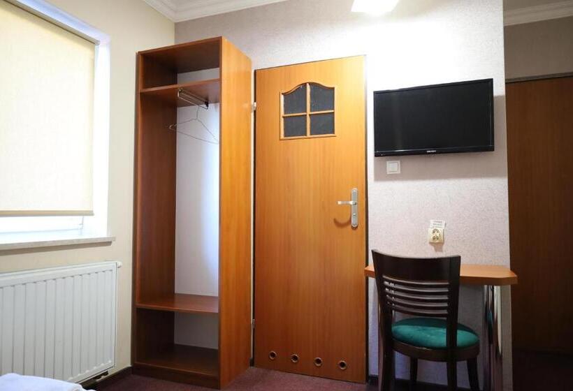 فندق على الطريق Zakarczmie Stokrotka