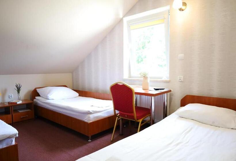 فندق على الطريق Zakarczmie Stokrotka