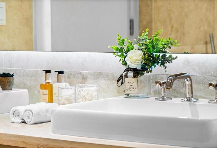 Oceanview Private Condo At 1 Hotel & Homes 906