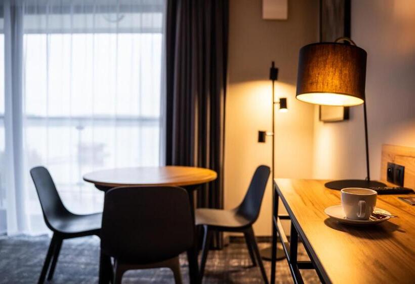 Otton Charzykowy Bed&restaurant