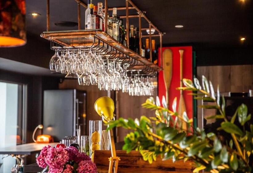 Otton Charzykowy Bed&restaurant