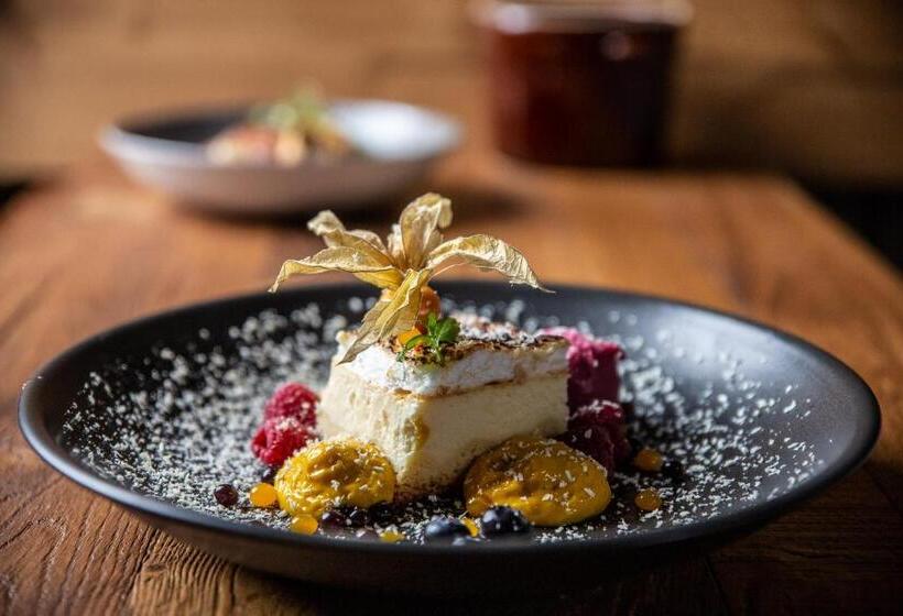 Otton Charzykowy Bed&restaurant