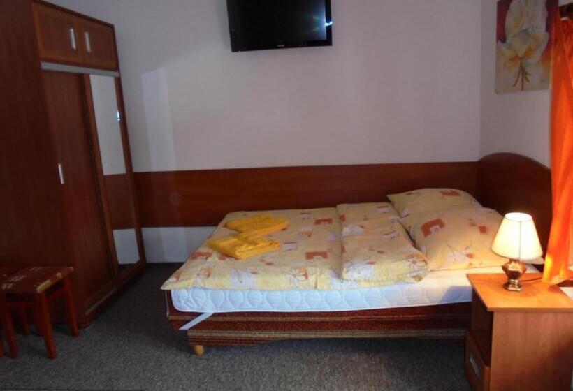 ペンション Agroturystyka Krysia Pilszcz