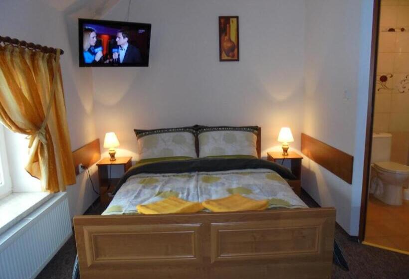 ペンション Agroturystyka Krysia Pilszcz