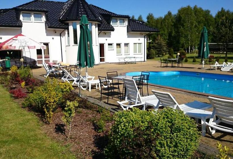 Пансион Brydar With Sauna, Swimming Pool And Jacuzzi