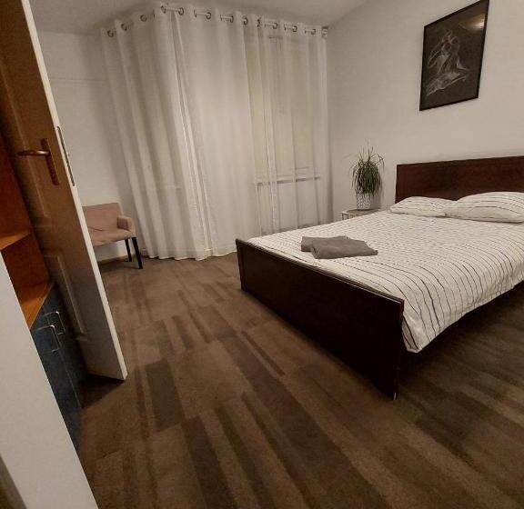 پانسیون Centrum Lwowska