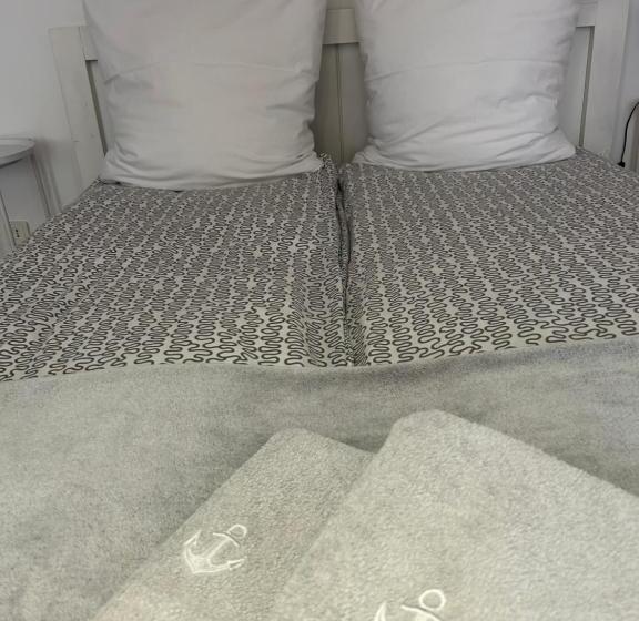 膳宿费 Cicha Zatoka