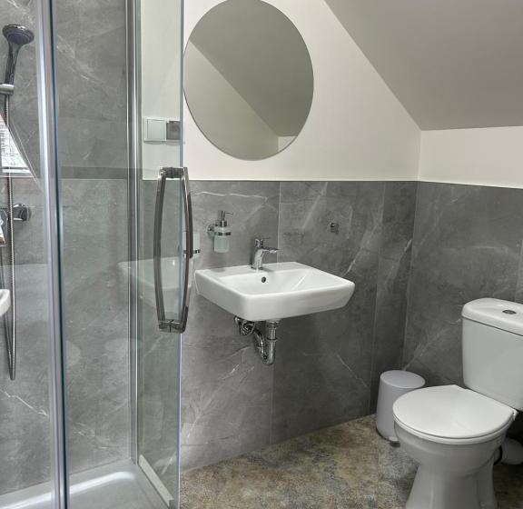 膳宿费 Cicha Zatoka