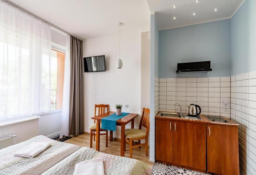 膳宿费 Dom Wczasowy Radość