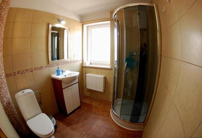 פנסיון Kwatery U Jarka Z Ogrodem I Parkingiem