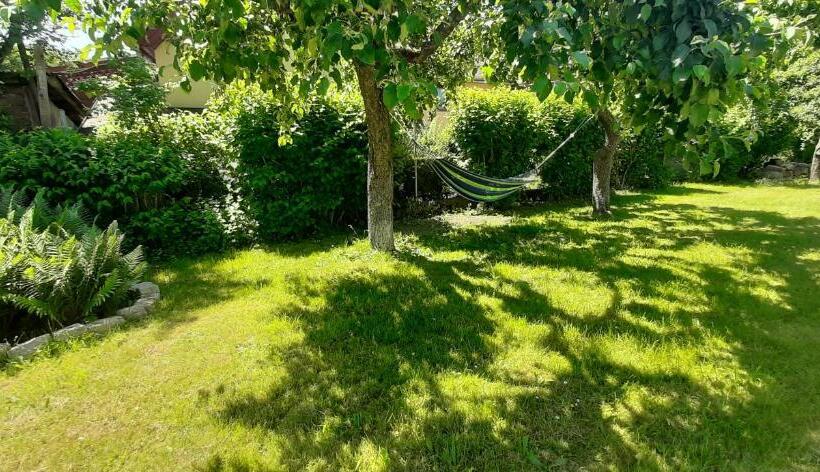 פנסיון Kwatery U Jarka Z Ogrodem I Parkingiem