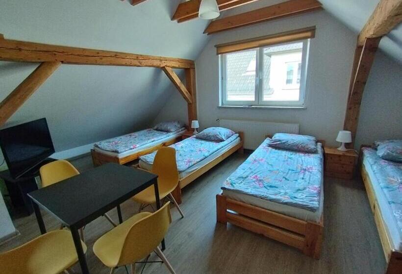 פנסיון Kwatery U Jarka Z Ogrodem I Parkingiem