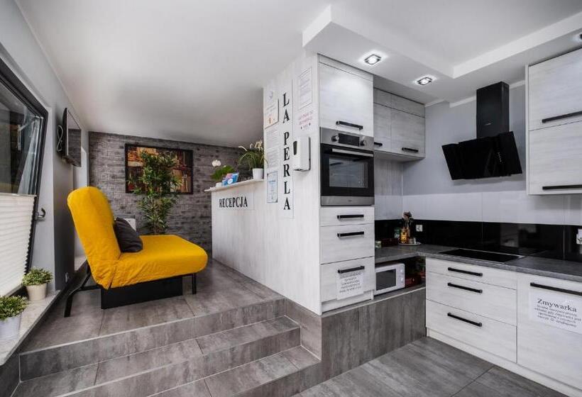 ペンション La Perla