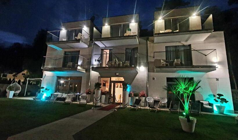 פנסיון Majestique