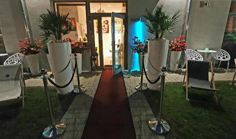 פנסיון Majestique